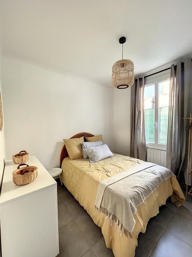 Charmante Maison De Ville Avec Jardin, Terrasse Et Terrain De Petanque โฟส์-ซูร์-แมร์ ภายนอก รูปภาพ
