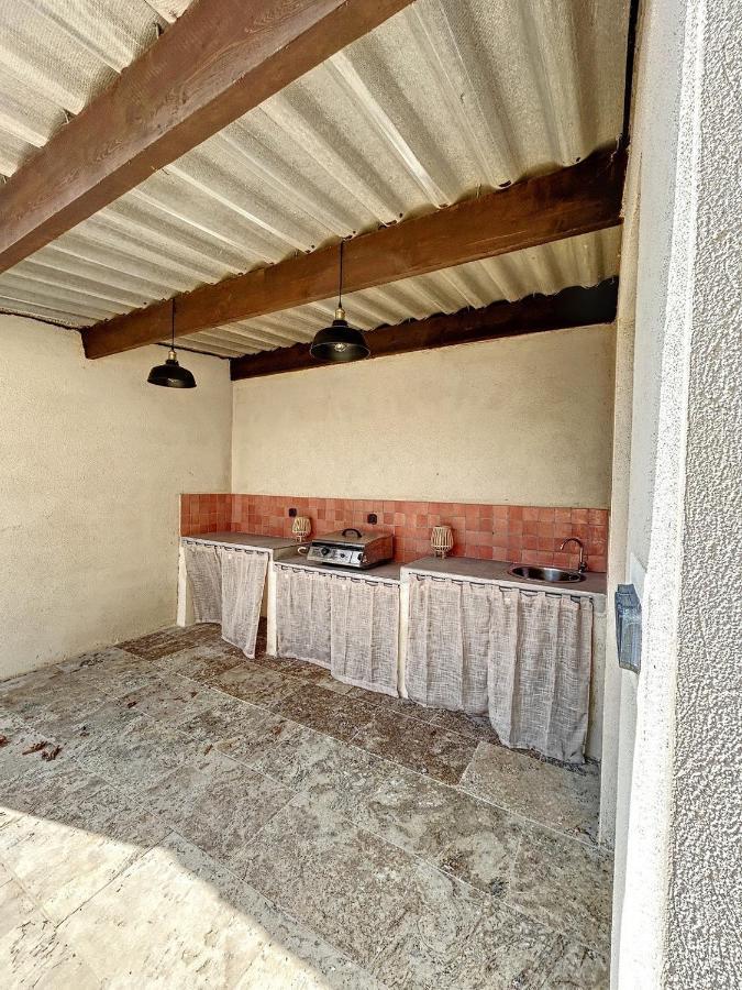 Charmante Maison De Ville Avec Jardin, Terrasse Et Terrain De Petanque โฟส์-ซูร์-แมร์ ภายนอก รูปภาพ